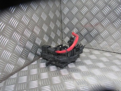 Mercedes w213 w290 коробка запобіжників клема фото №1