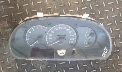 Счетчик дисплей colt iv 1.6 mr168071 фото №1