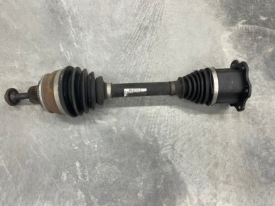 Приводной вал левый правый перед a6 a7 c8 оригинал 4k0407271e фото №1