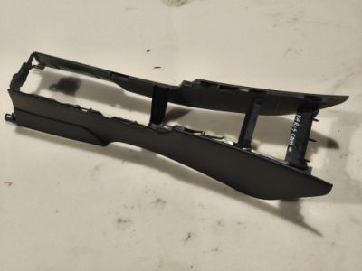 Toyota yaris cross захист тунель середнього 58910-k0031 фото №1