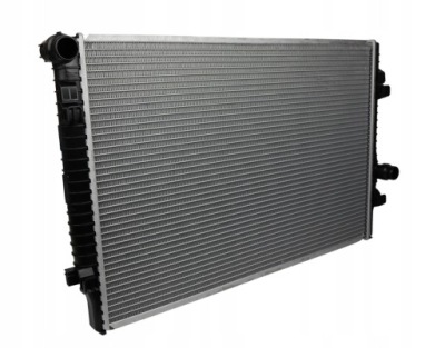 Радиатор воды audi q3 f3b 2018 - фото №1