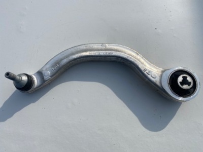 Tesla 1044359-00-a важіль фото №1