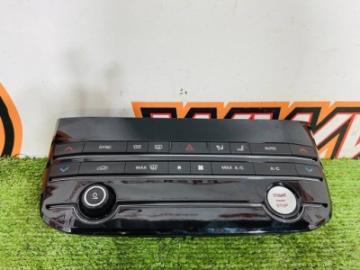 Панель кондиціонер jaguar f-pace x761 kx63-18c858-hb фото №1