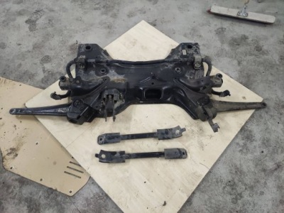 Подрамник передние citroen jumpy expert iii vivaro фото №1