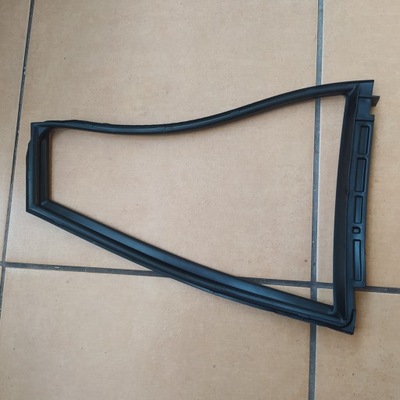 Прокладка скло двері задніх правих toyota verso фото №1