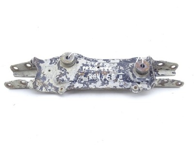 Ford ranger ii mazda b2500 98-06 балка кронштейн мост перед фото №1