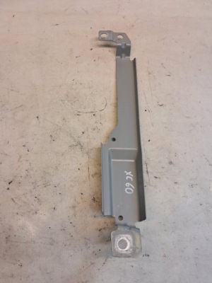 Кронштейн кронштейн крыла левый перед volvo xc60 ii 31424580 фото №1