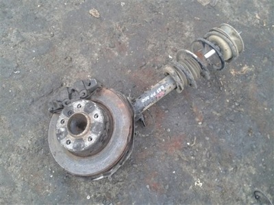 MCPERSON LEFT FRONT HUB BMW 1 E87 2.0 D  