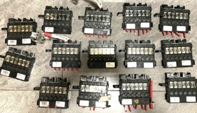 Renault tce dci модуль предохранители клемма аккумулятор 241148785r фото №1