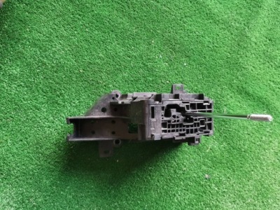 Домкрат выборщик переключения передач toyota rav4 iv 75c923-lh фото №1