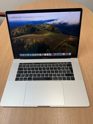 Laptop MacBook Pro 15 i7-9750H/16GB/512GB A1990 Silver 2019 FV