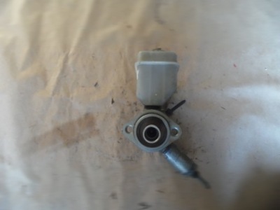 1994 kia sephia главный цилиндр тормоза 3350882421 фото №1