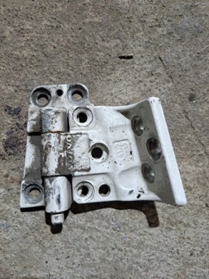 Петля лівий верхній петля двері кабіни volvo fh fm 9 12 13 фото №1