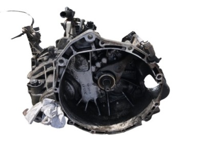 Nissan primera p12 коробка передач передач 8200131489 фото №1