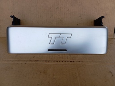 Заглушка крышка радио 1 din audi tt 8n 8n0035460 фото №1