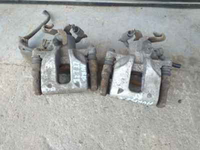 Auris i супорт скоба правий 2,2 d-cat задня фото №1