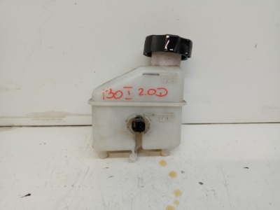 Hyundai i30 2.0crdi бак рідина гальмівний 07- фото №1