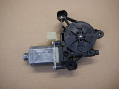 Audi a3 8v моторчик підйому скло 5q0959802c фото №1