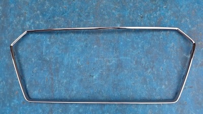 Хром решітка audi tt 14- 8s0853651 фото №1
