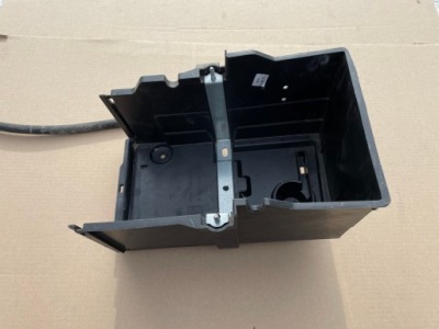 Ford kuga mk2 основание аккумулятор am51-10723-ae фото №1