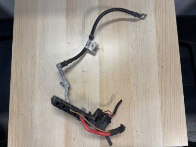 Vw seat skoda клемма плюсовая 1s0971228a фото №1