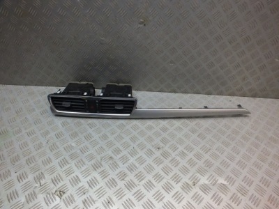 Mazda 3 iii bm середня решітка обдув dekor консолі фото №1