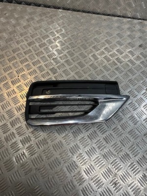 Volvo xc90 2 рестайлинг  решётка бампера правая 31663844 фото №1