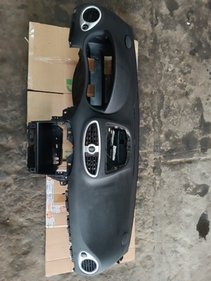 Приборная панель приборная консоль renault clio iii фото №1