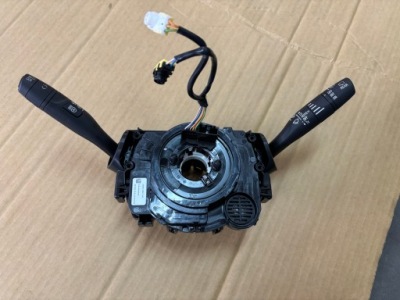 Подрулевой переключатель переключатели opel crossland x 98289617yx фото №1