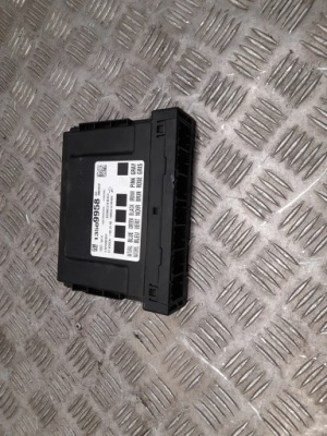 Chevrolet camaro 13509958 с передний модули комфорта фото №1