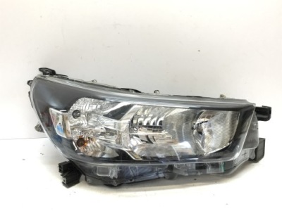 Toyota hilux viii правая лампа перед 81110-0kk60 фото №1