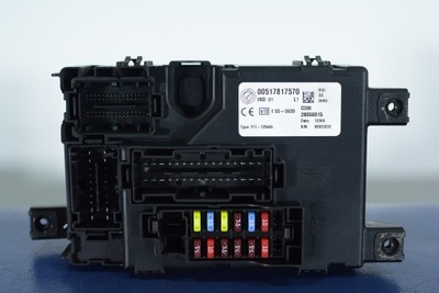 Grande punto коробка предохранителей 00517817570 фото №1