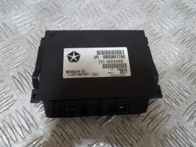 Jeep grand cherokee w модуль блок керування p05026017ae фото №1