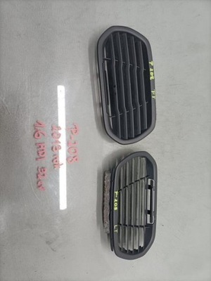 Решітка вентиляційна задня peugeot 208 1.6 ehdi 13 r 9673742177 фото №1