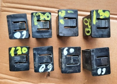 Крюки зажим поперечина передний hyundai kia17- фото №1