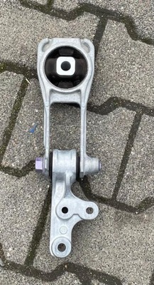 Toyota yaris iv подушка двигателя фото №1