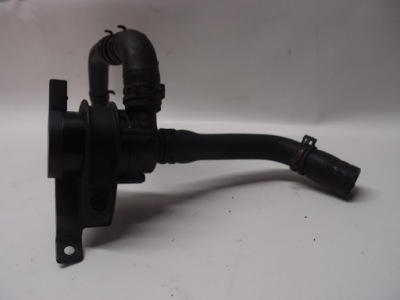 Помпа wody skoda yeti 1.2 tsi фото №1