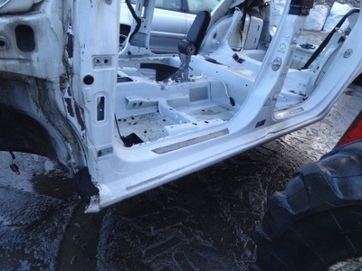 Skoda rapid spaceback 14 поріг блок двигуна середній ліва сторона kod koloru lf9e фото №1