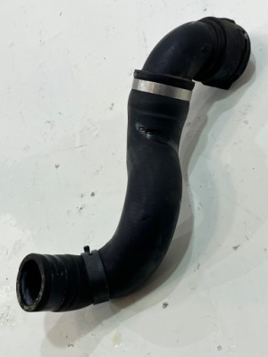 Шланг радиатора audi a6 3,0 tdi 11- фото №1
