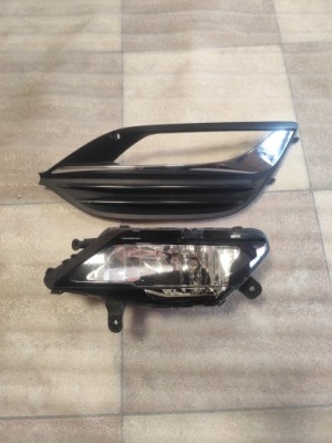 Протитуманна фара правий opel insignia b przed lift 13460224 решітка 39137921 фото №1