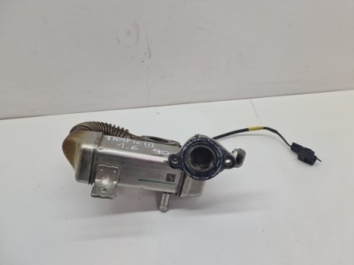 Радиатор выхлопных газов trafic 3 vivaro b фото №1