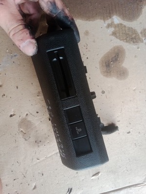 Выключатель кнопка esp peugeot 5008 96656492xt фото №1