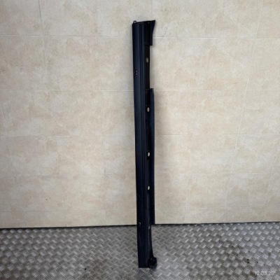 Молдинг порог левая порог lexus ux 75860-76030 фото №1