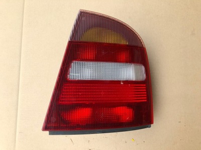 DERECHA PARTE TRASERA FARO PARTE TRASERA DERECHA SKODA OCTAVIA I 96-00 BERLINA 1U6945112  