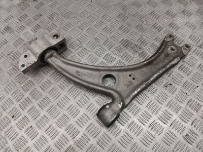 Audi q3 8u 3c0407151h правая сторона рычаги фото №1