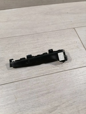 Fiat 500 напрямна бампер правий перед 18093068 фото №1