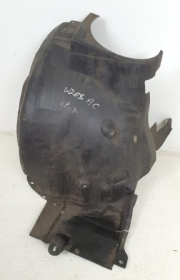 Підкрилок лівий перед частина задня mercedes w203 фото №1