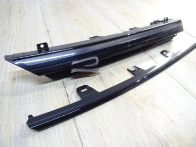 Права молдинг хром led решітка решітка vw golf viii 8 r-design 5h0 5h0941653c фото №1