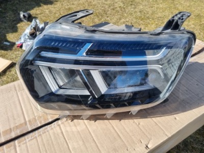 Dacia duster 2 рестайлинг  фара левая led full led 260602287r 2022 фото №1