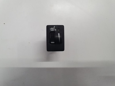 Toyota avensis t27 кнопка підігрів сидіння правий фото №1